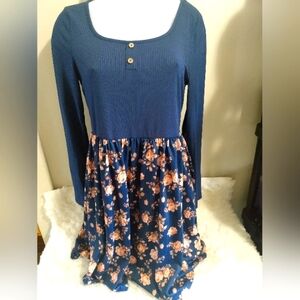 Nwot shein woman size large navy and floral pattern long sleeve dress